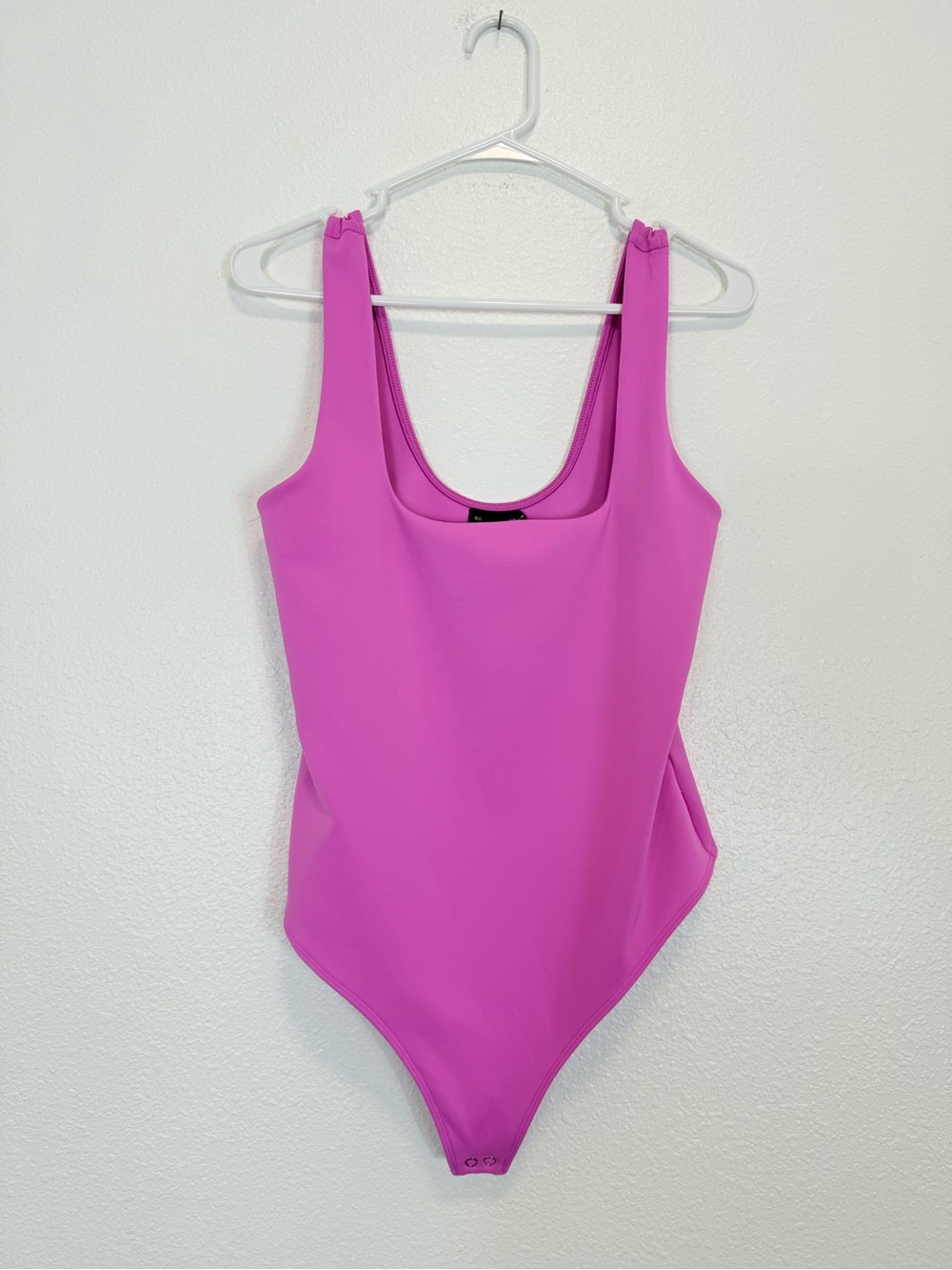 Good American Thing Bright Pink/Purple One-Piece Bodysuit